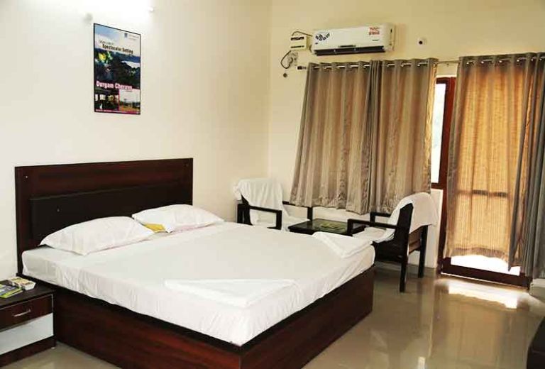 Haritha Haven: Unplug and Unwind at Kondagattu's Premier Accommodation